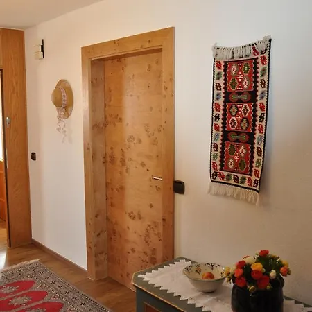 Gaestehaus Mayer 2* מימינג